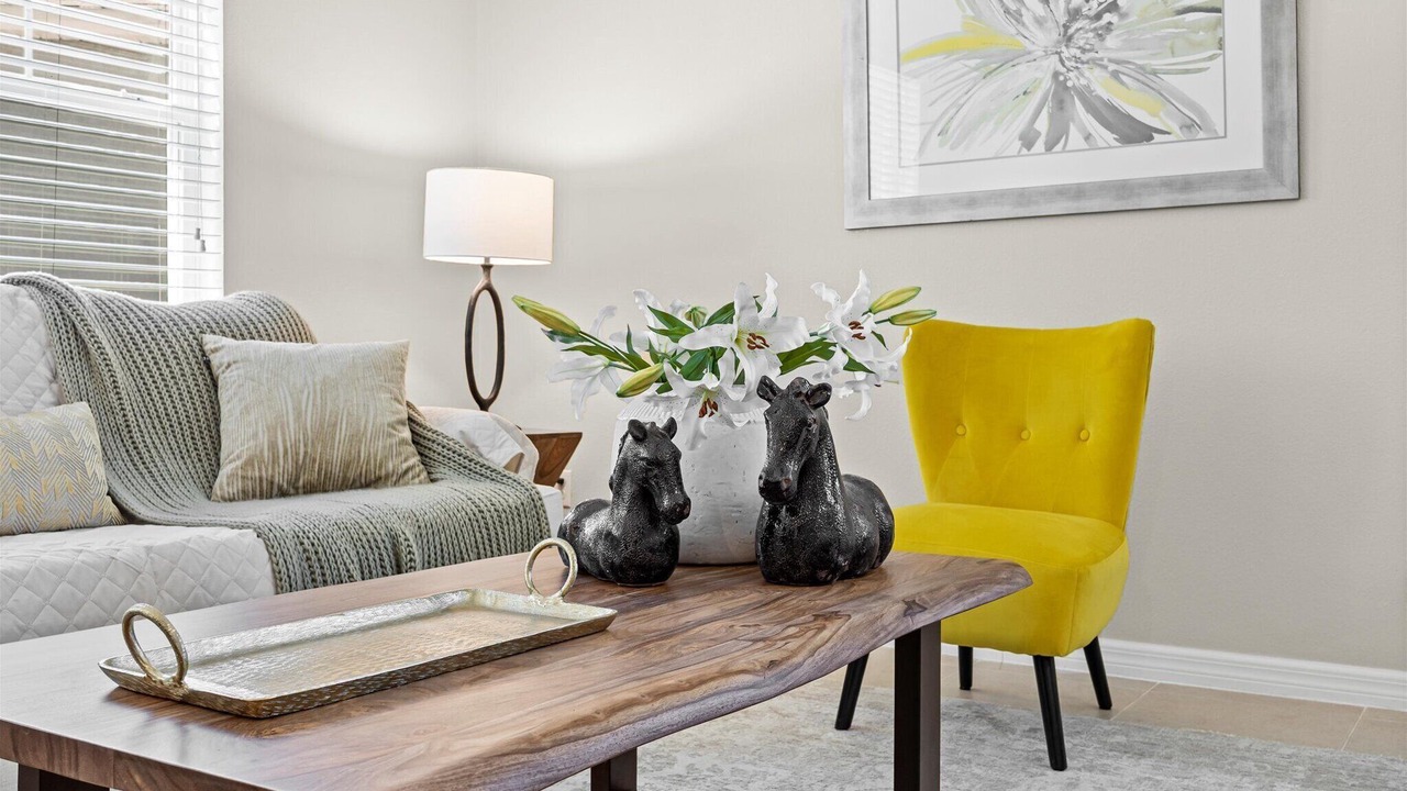 Photo of Livingroom in West Haven