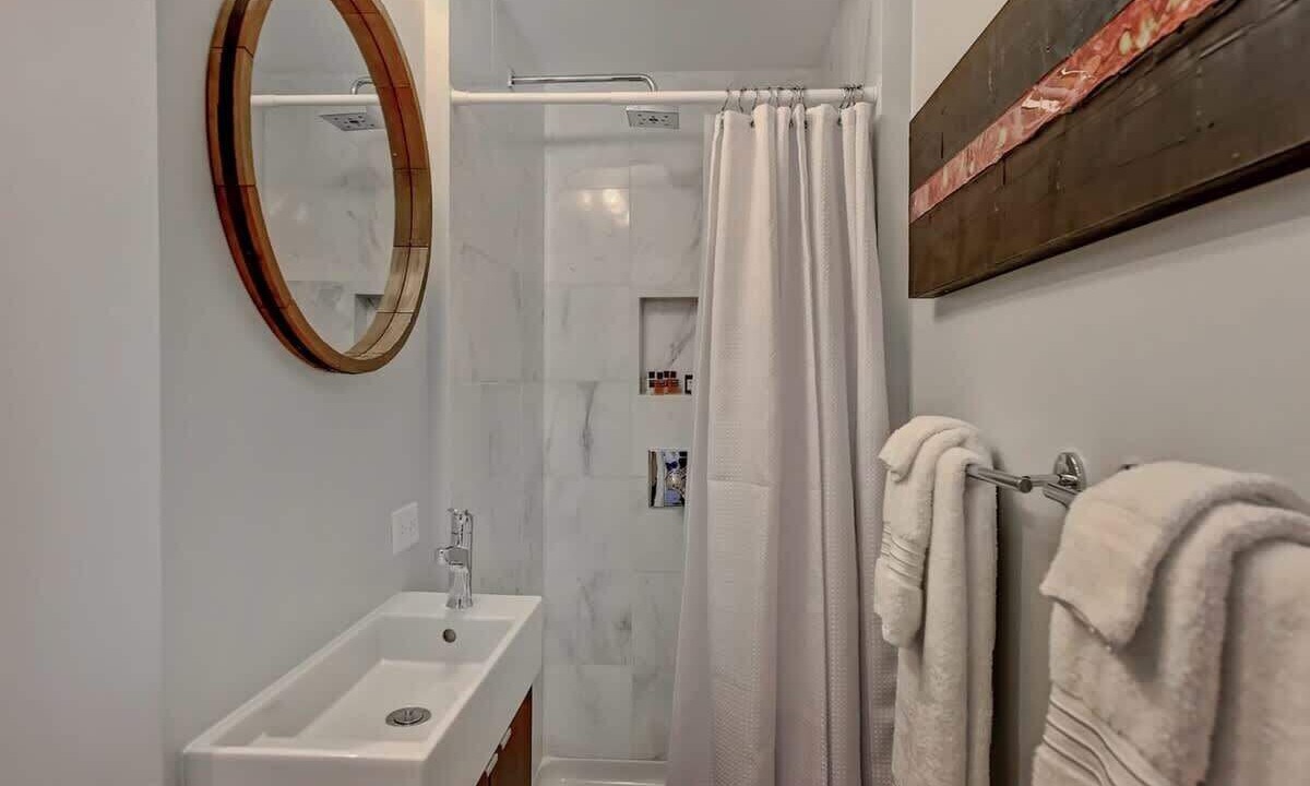 Photo of Bathroom in Cherry