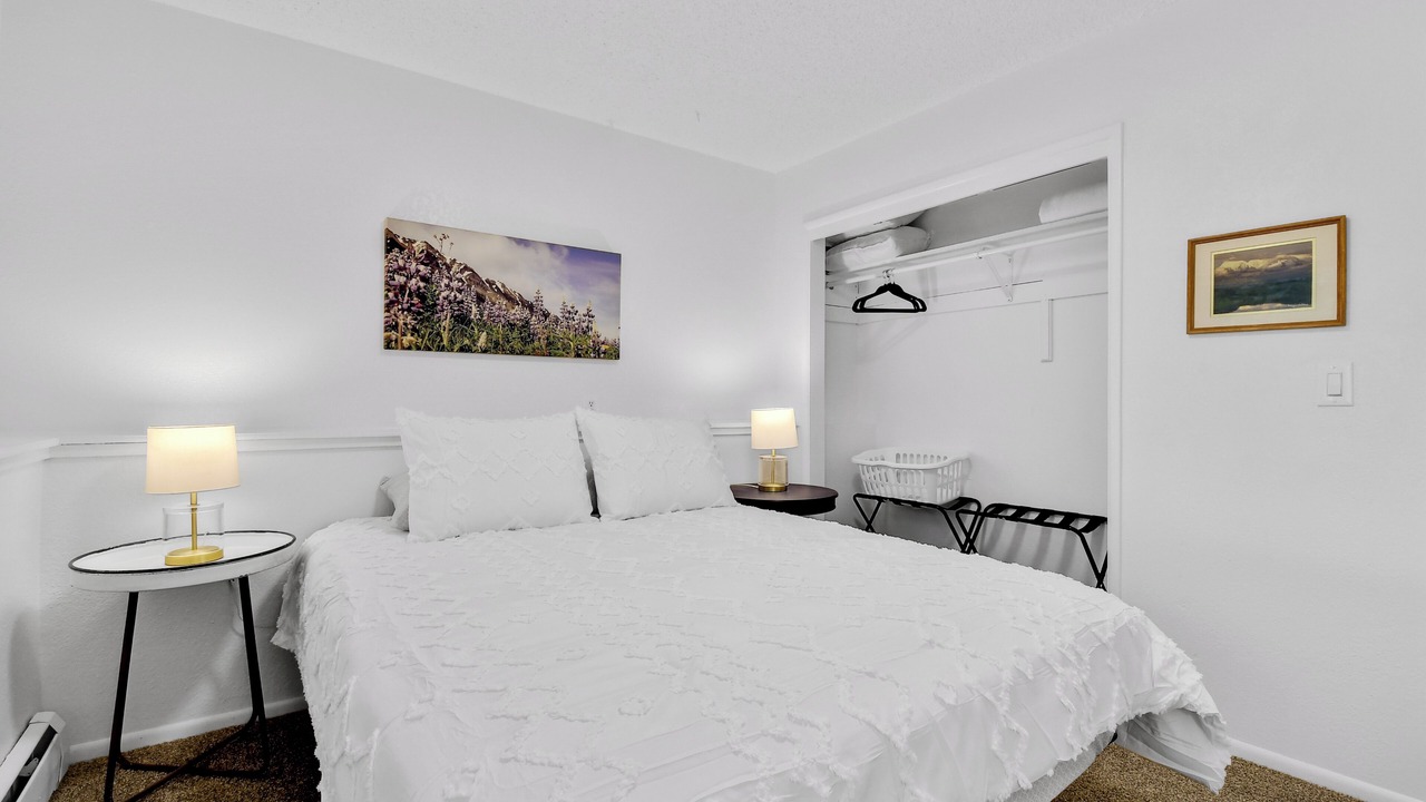 Photo of Bedroom in Northeast Anchorage