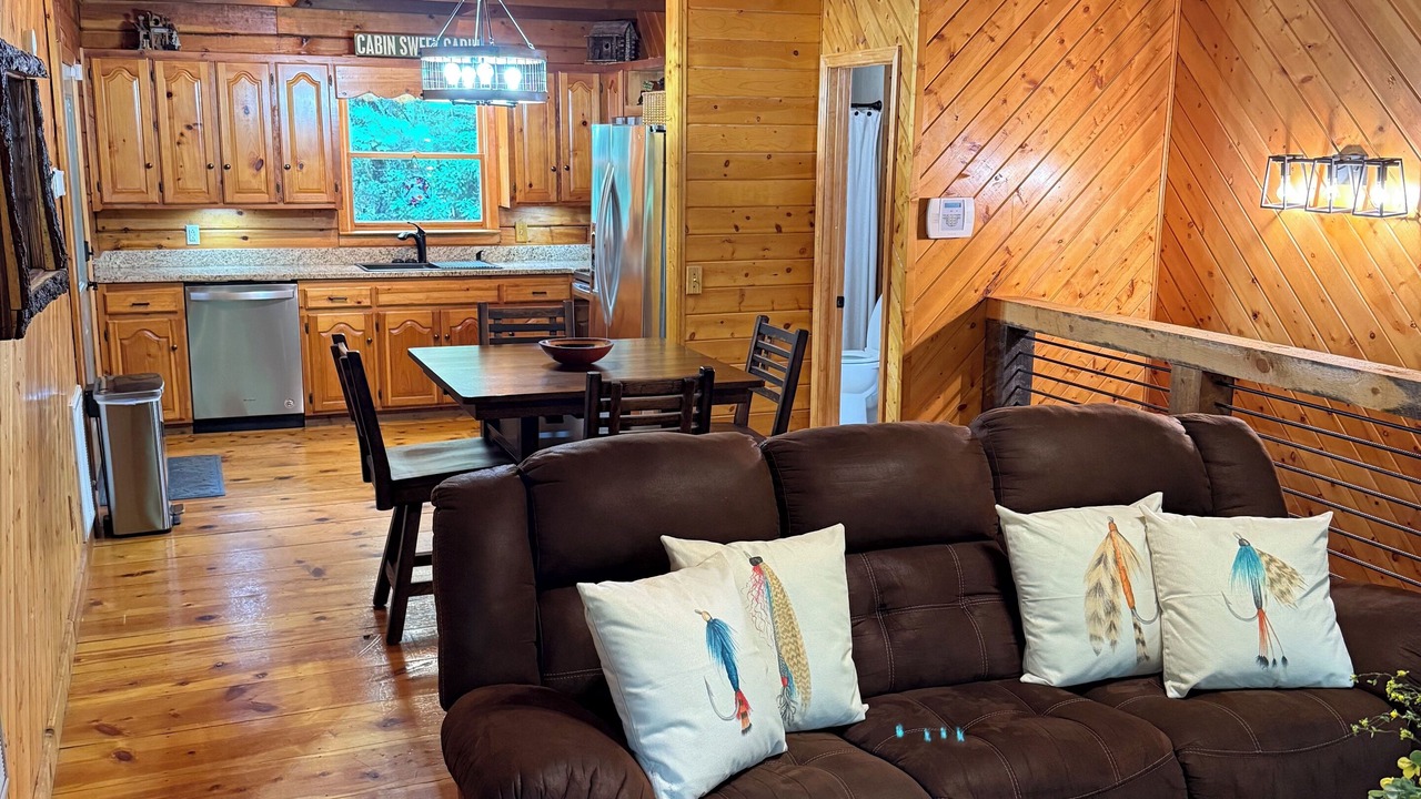Photo of Livingroom in Raccoon Ridge
