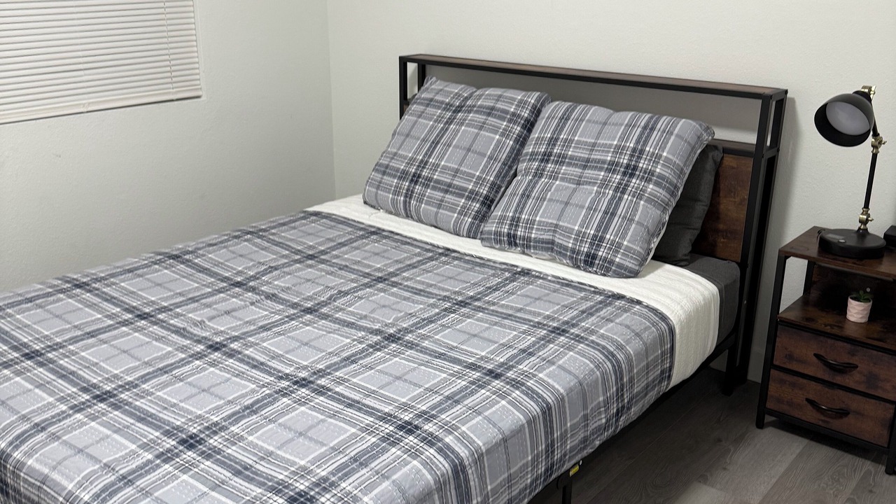 Photo of Bedroom in Sunrise Manor