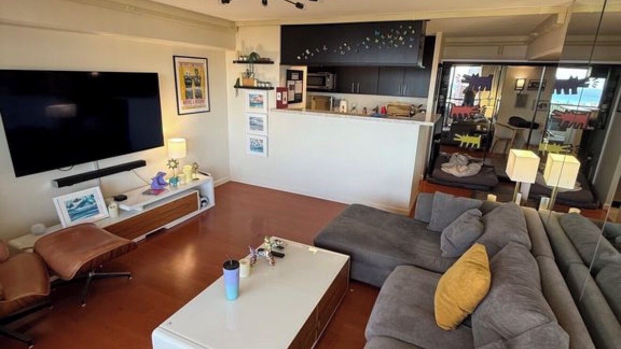 Photo of Livingroom in McCully - Moiliili
