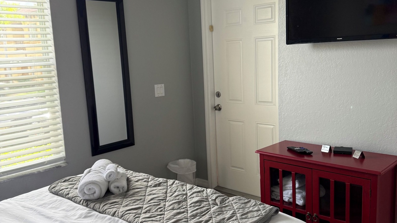 Photo of Bedroom in Regal Palms