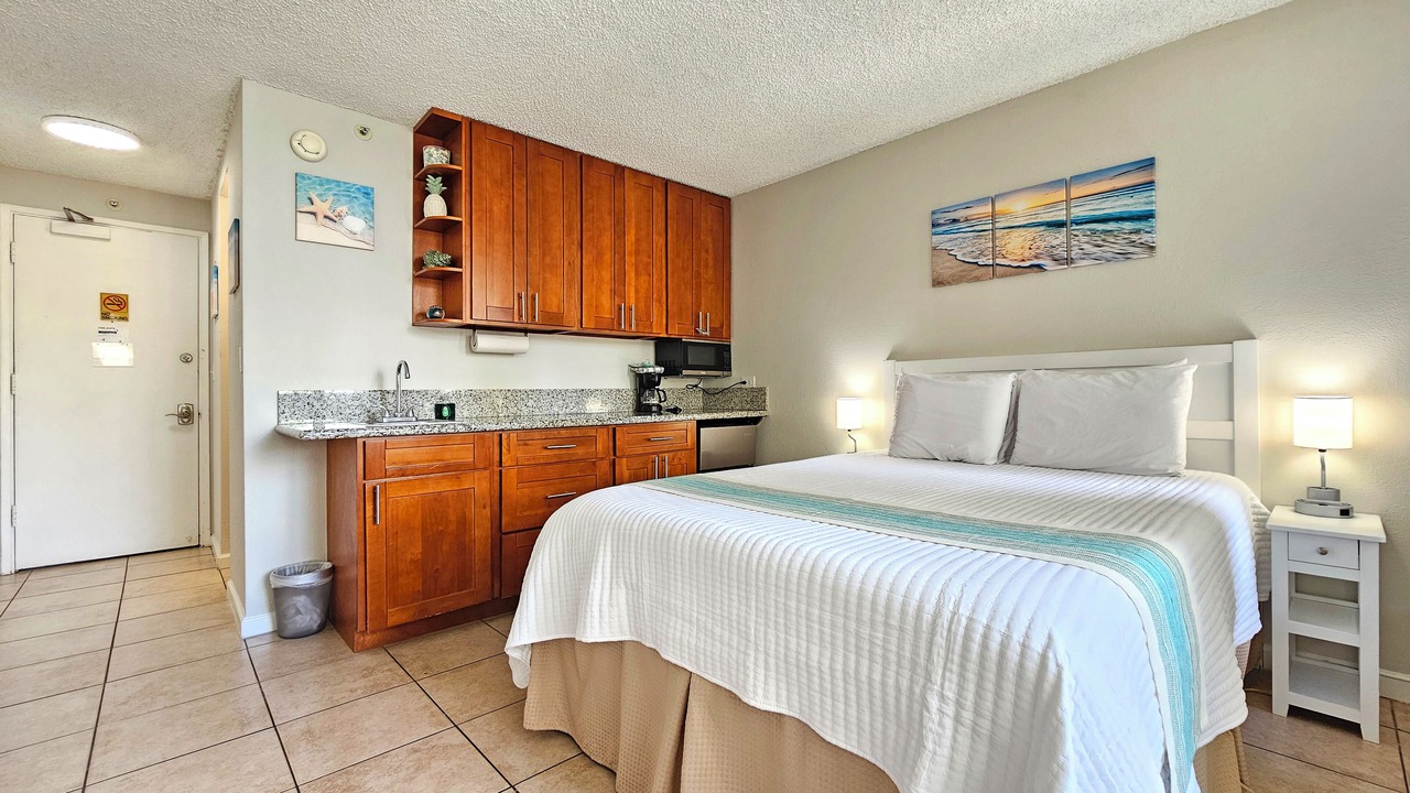 Photo of Bedroom in Waikiki