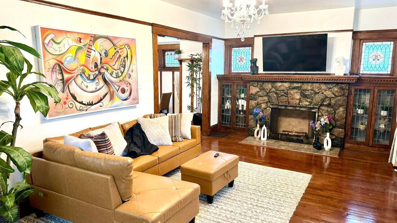 Photo of Livingroom in Lakewood