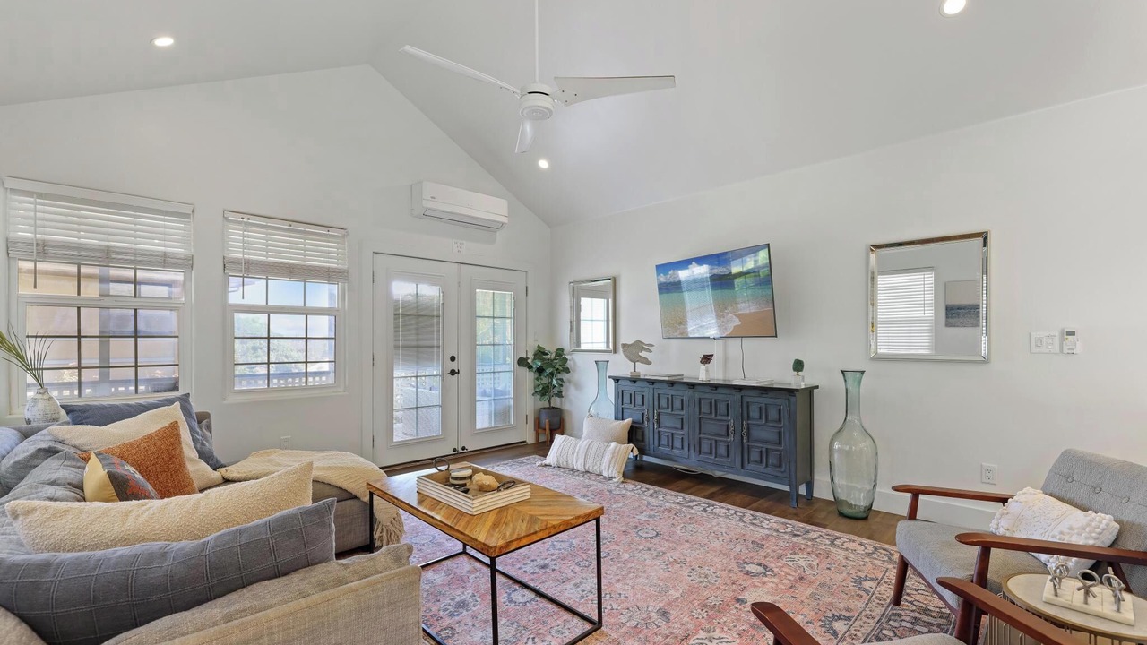Photo of Livingroom in Wailuku