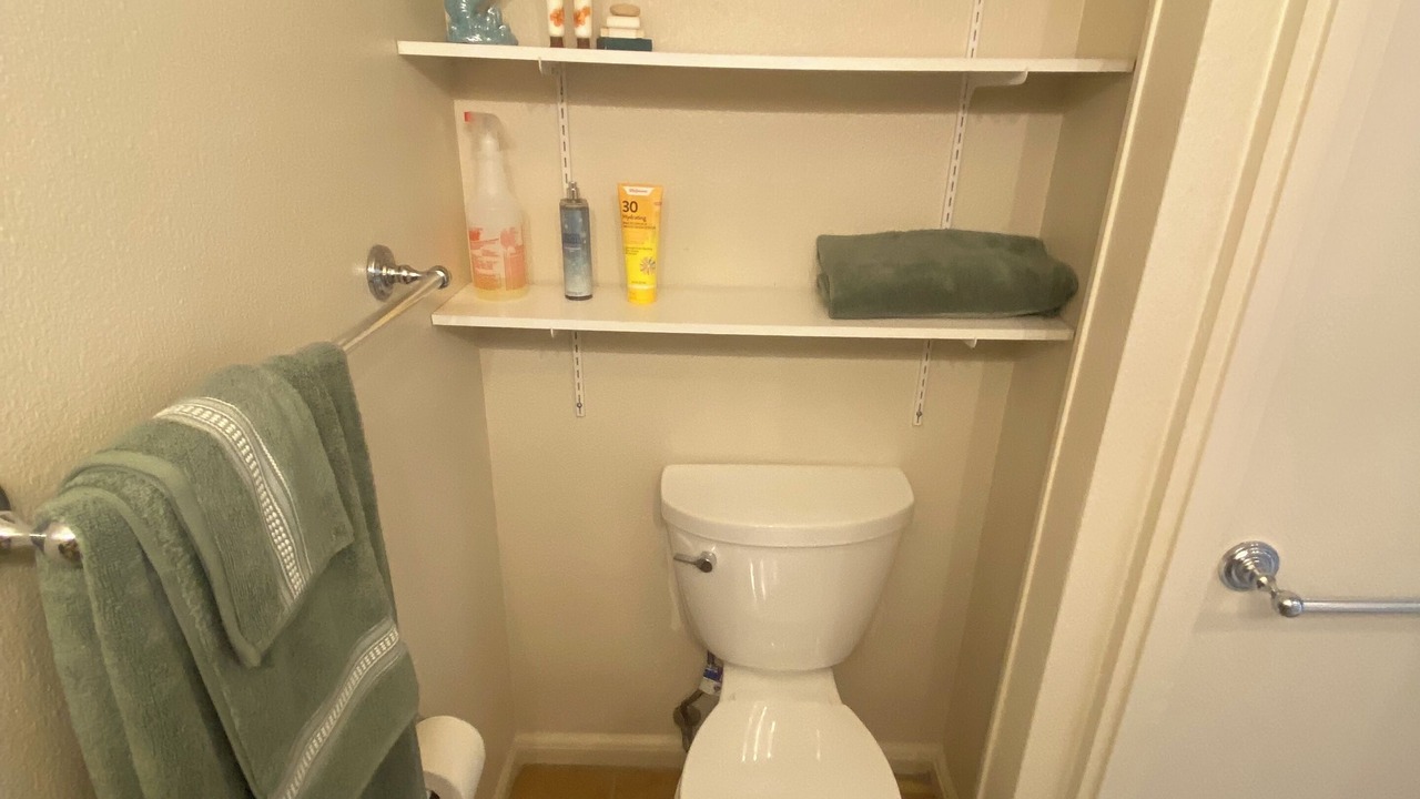 Photo of Bathroom in Kaneohe