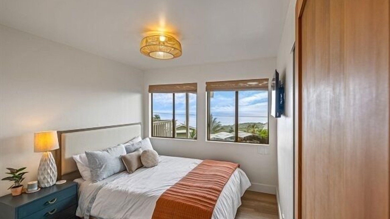 Photo of Bedroom in Kahaluu-Keauhou