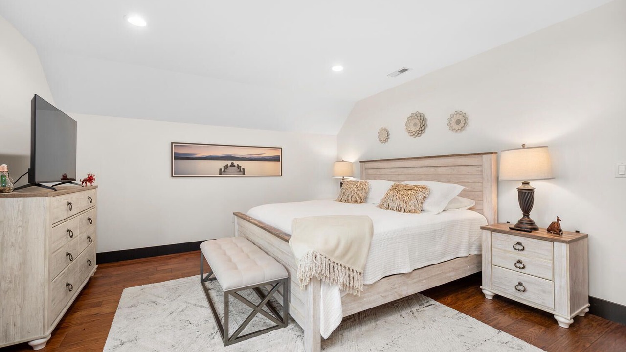 Photo of Bedroom in Swannanoa