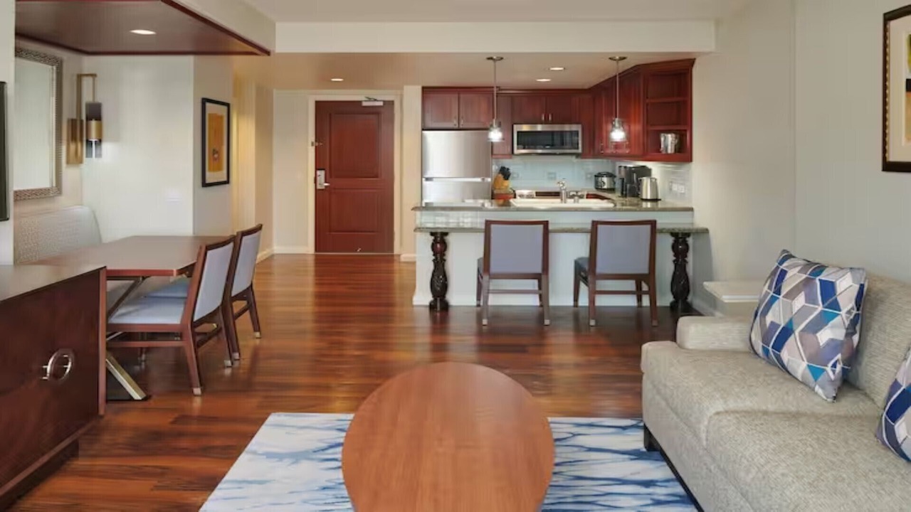 Photo of Livingroom in Waikiki