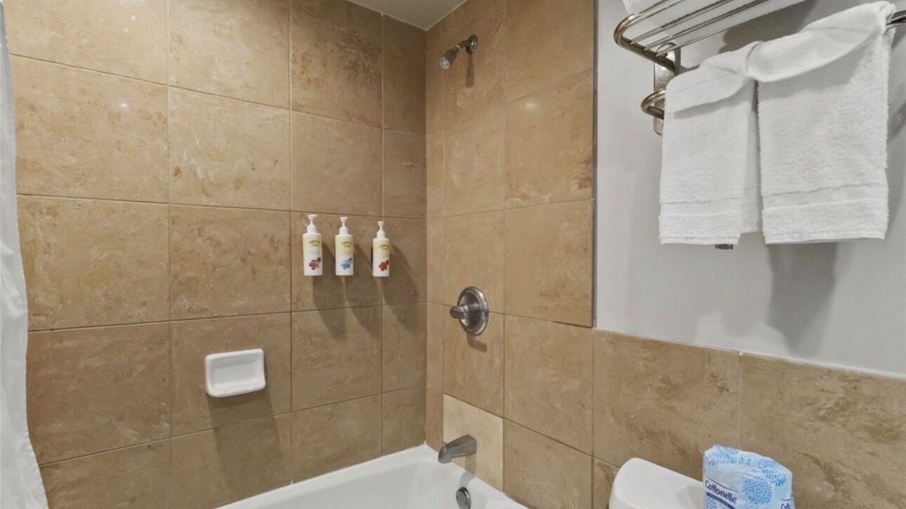 Photo of Bathroom in Waikiki