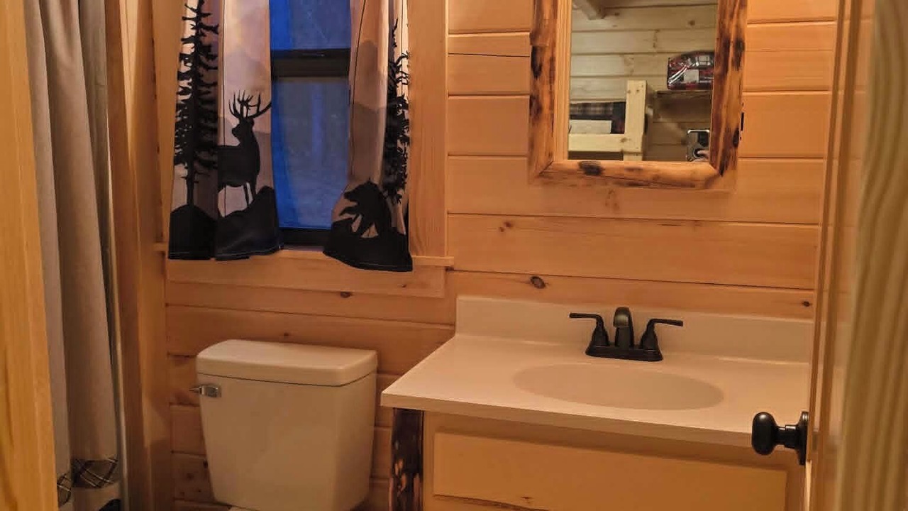 Photo of Bathroom in Vein Mountain