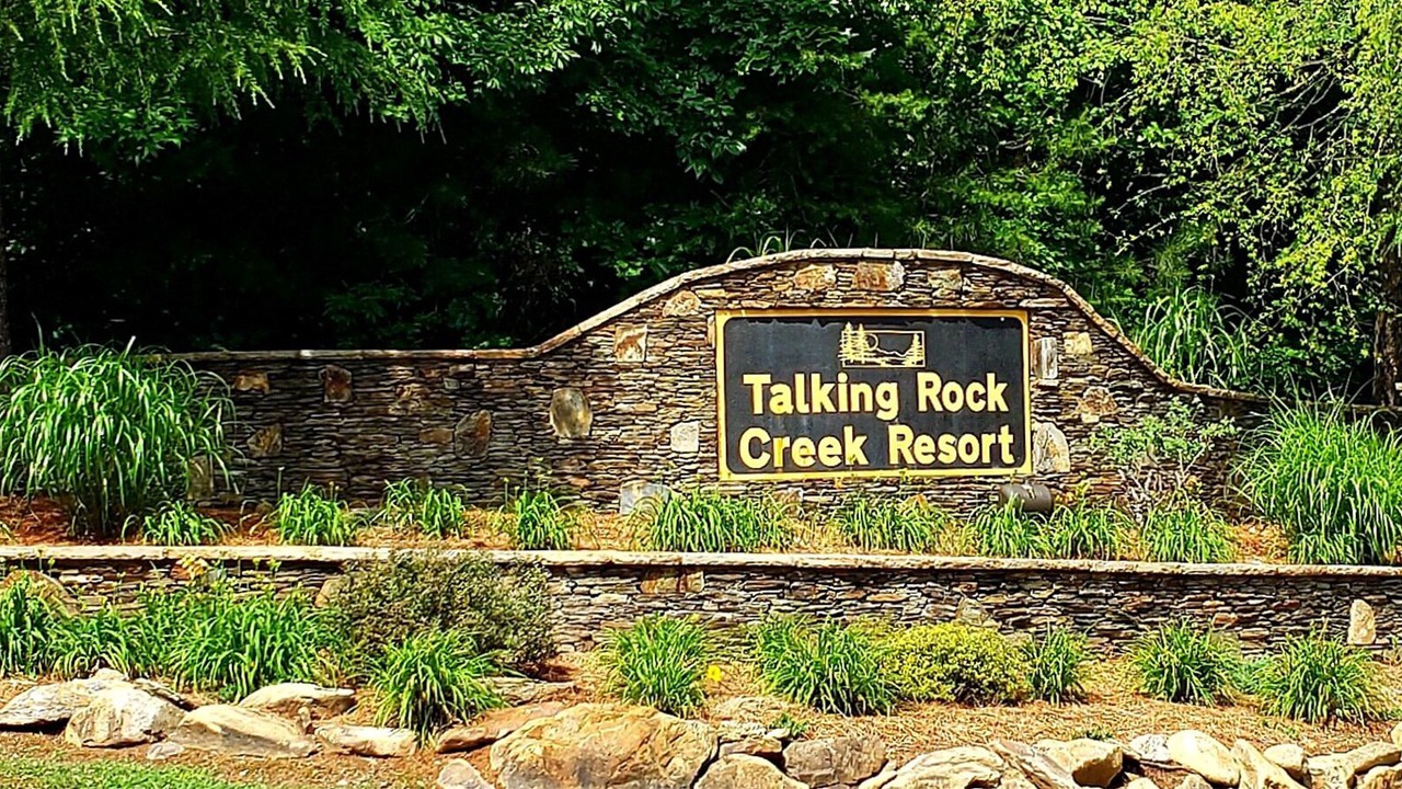 Photo of Others in Talking Rock