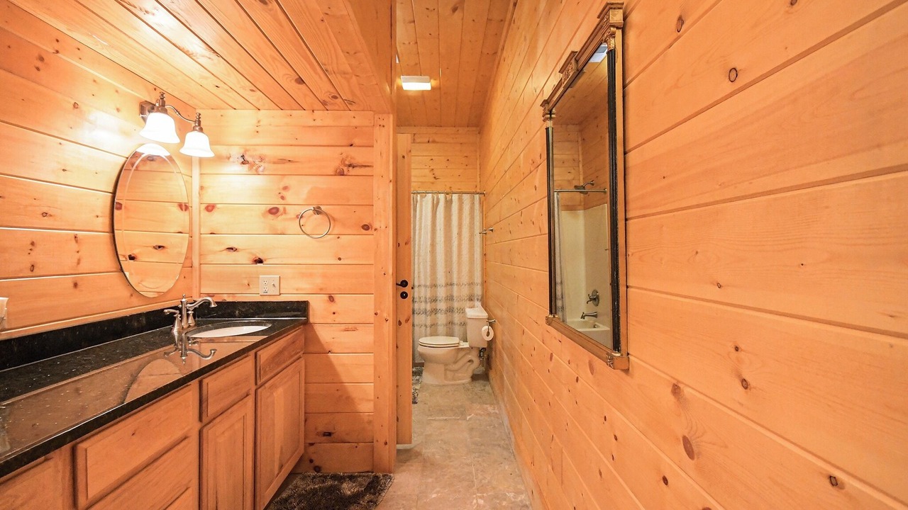 Photo of Bathroom in Talking Rock