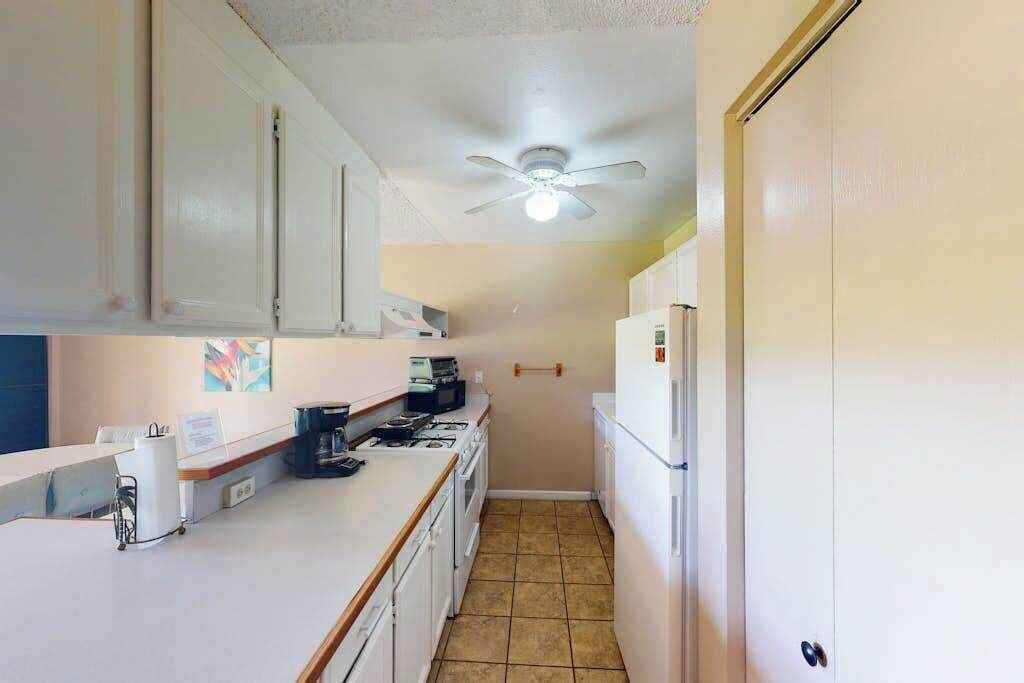 Photo of Kitchen in Kaunakakai