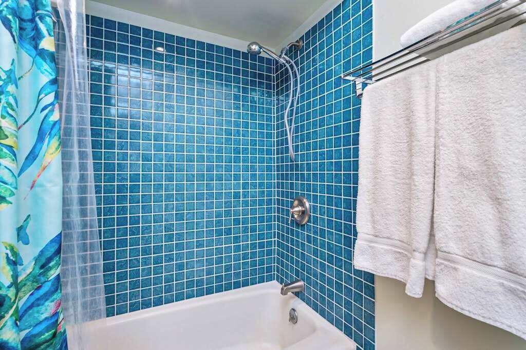 Photo of Bathroom in Maunaloa