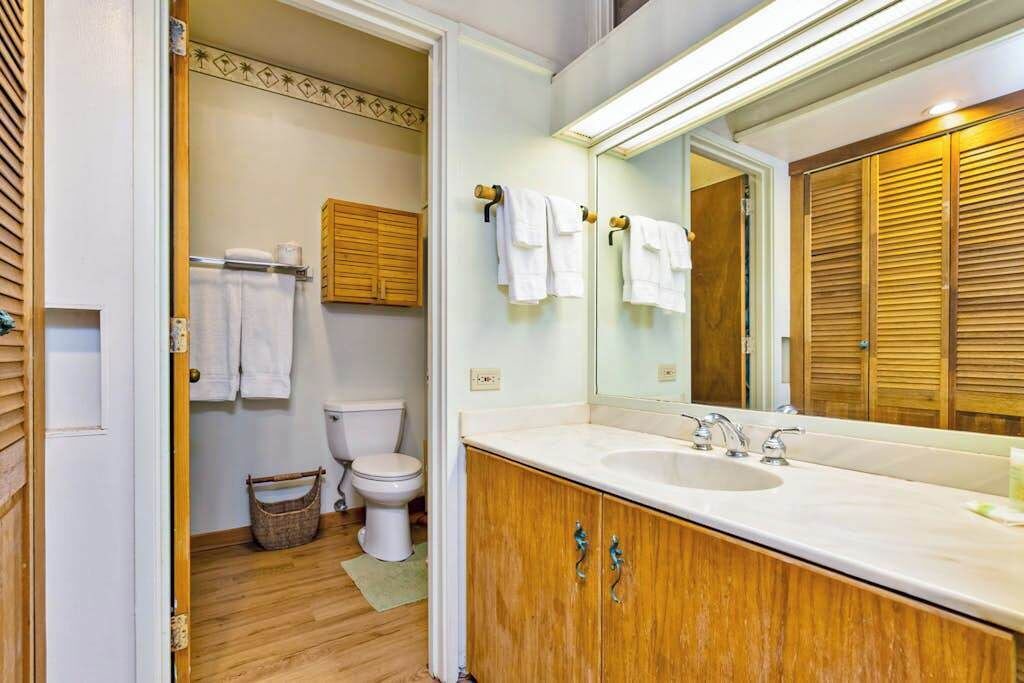 Photo of Bathroom in Maunaloa
