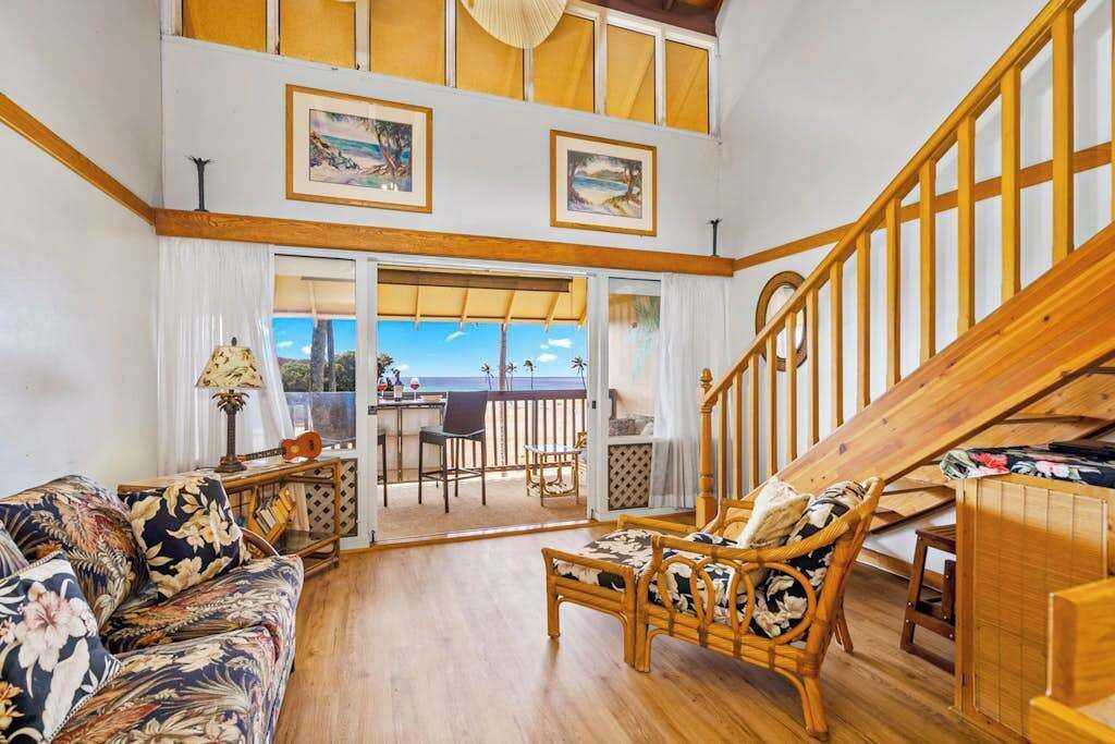 Photo of Livingroom in Maunaloa