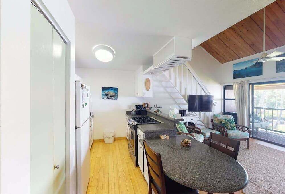 Photo of Kitchen in Kaunakakai