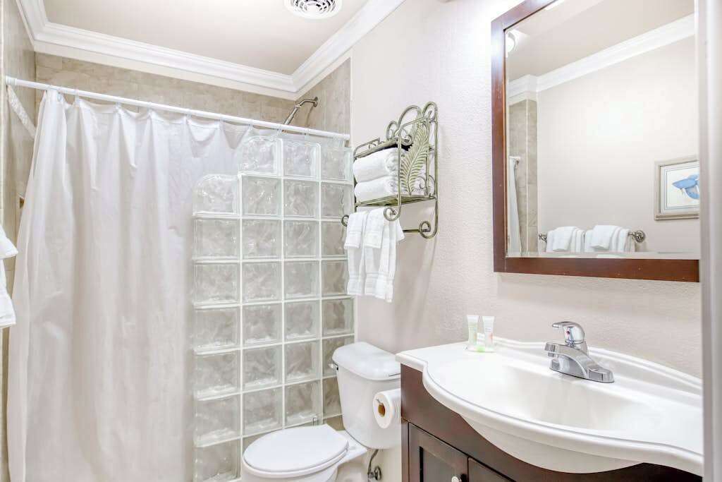 Photo of Bathroom in Ualapue