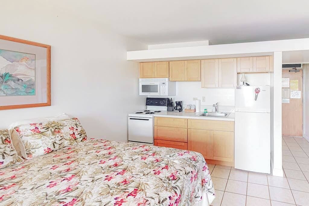 Photo of Kitchen in Maunaloa