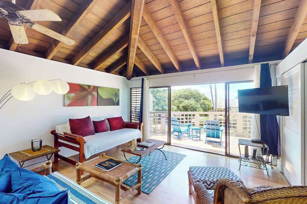 Photo of Livingroom in Maunaloa