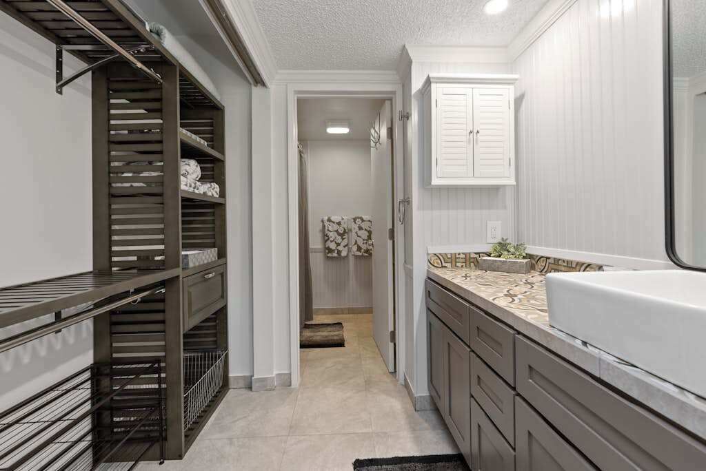 Photo of Bathroom in Maunaloa