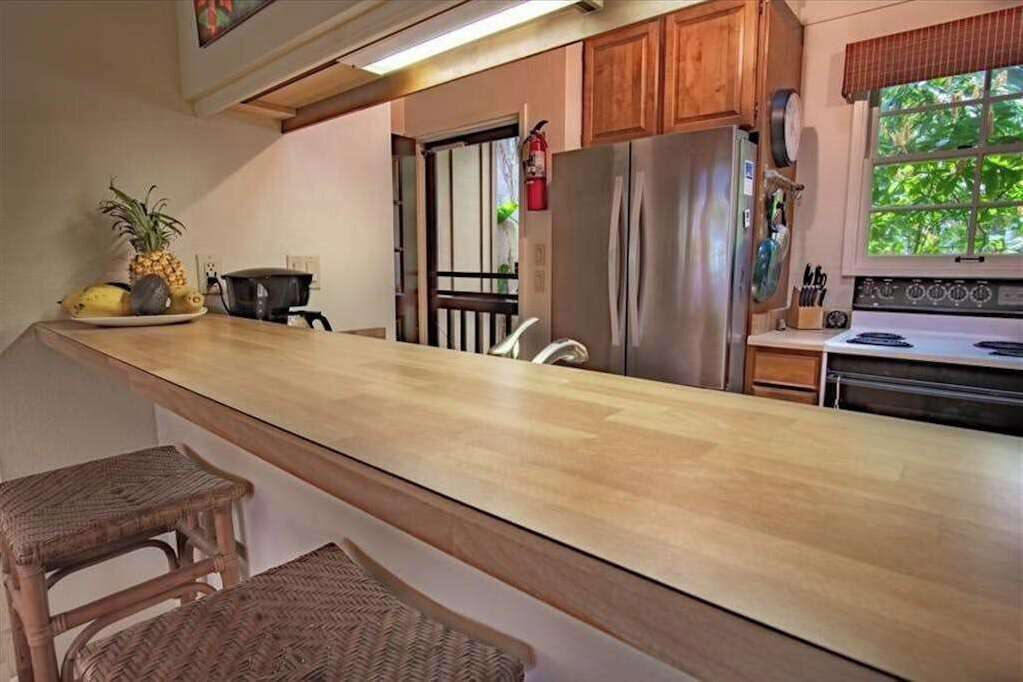 Photo of Kitchen in Maunaloa