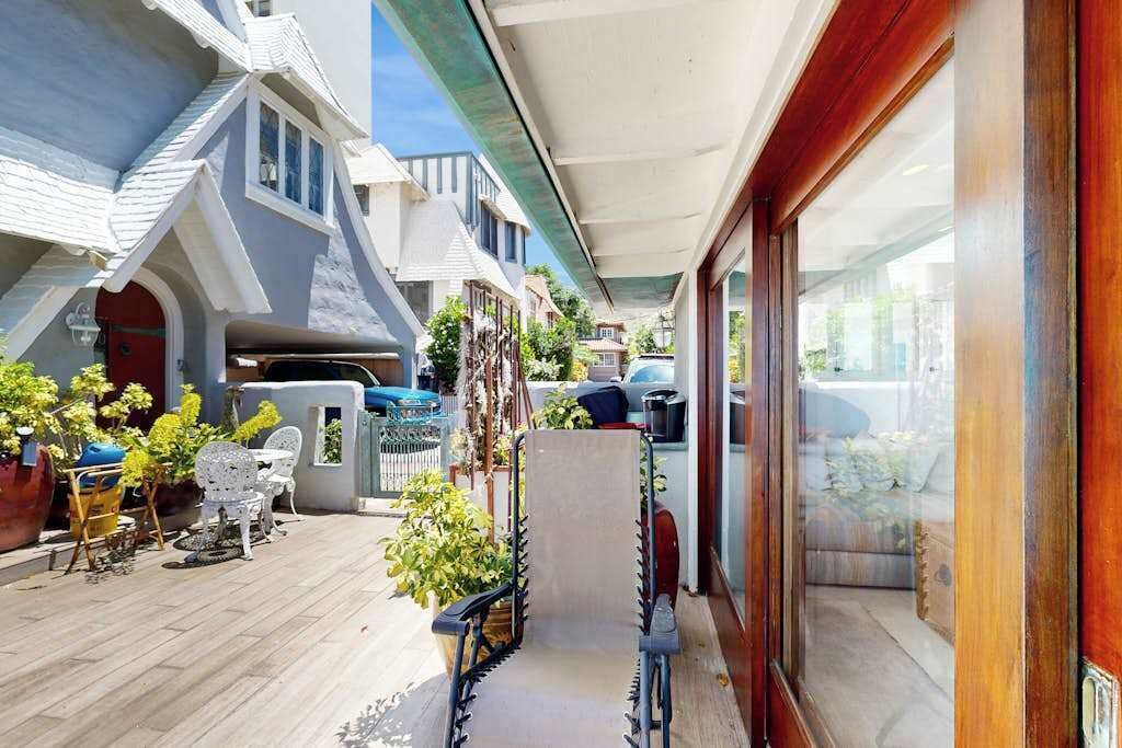 Photo of Patio Balcony in Diamond Head - Kapahulu - St. Louis