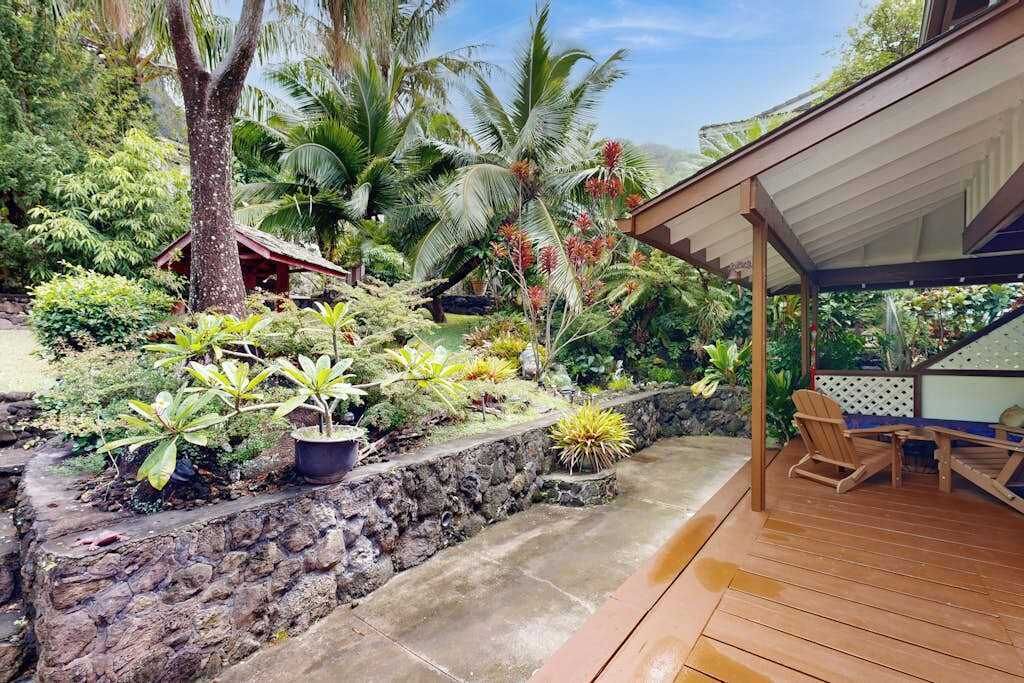 Photo of Patio Balcony in Hawaii Kai