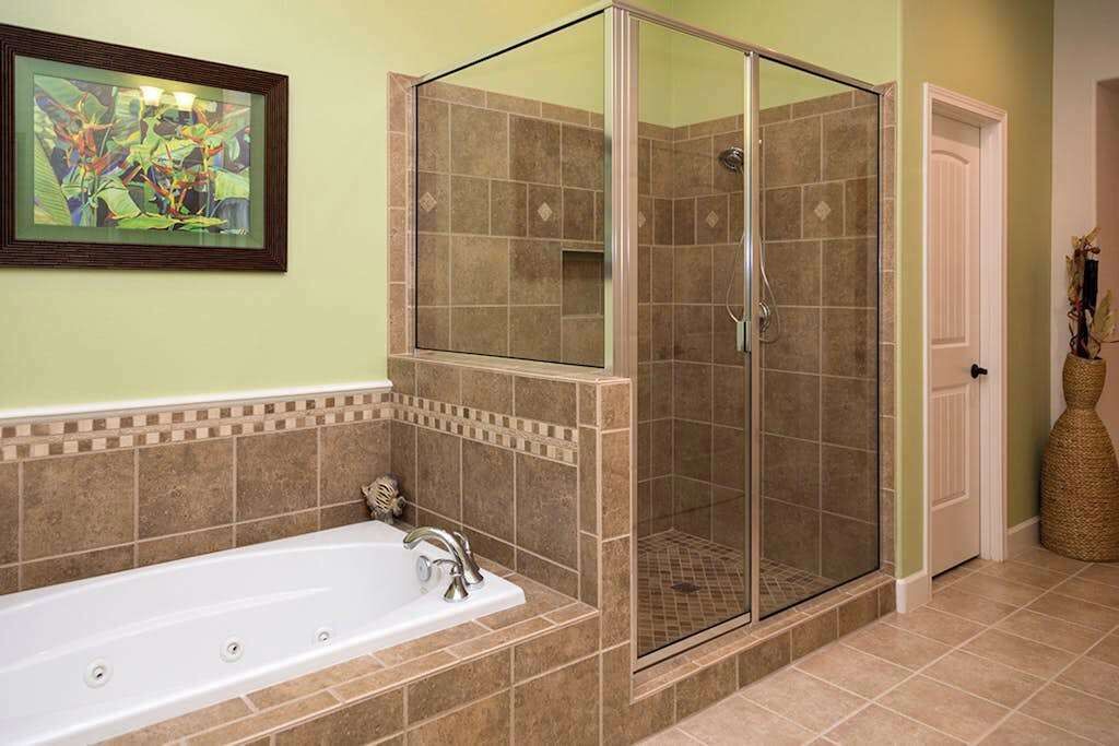 Photo of Bathroom in Kulalani