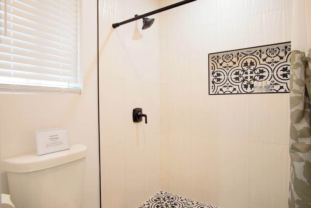 Photo of Bathroom in Ainaloa