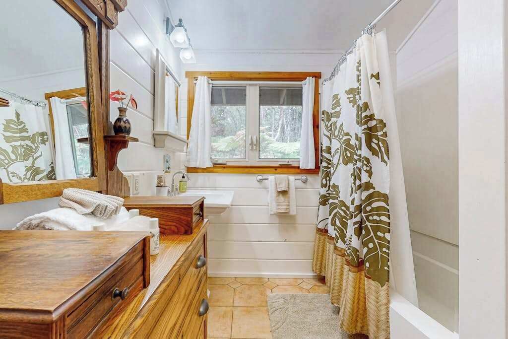 Photo of Bathroom in Volcano