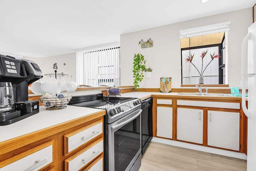 Photo of Kitchen in Historic Kailua Village