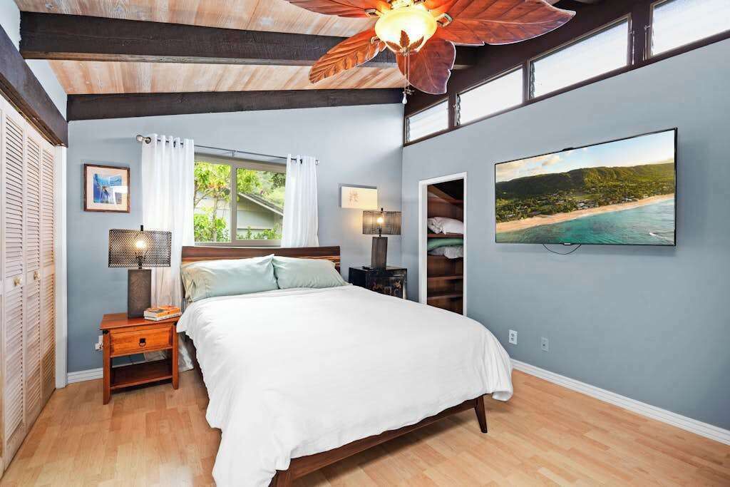 Photo of Bedroom in Hawaii Kai