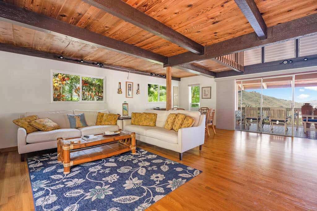 Photo of Livingroom in Hawaii Kai