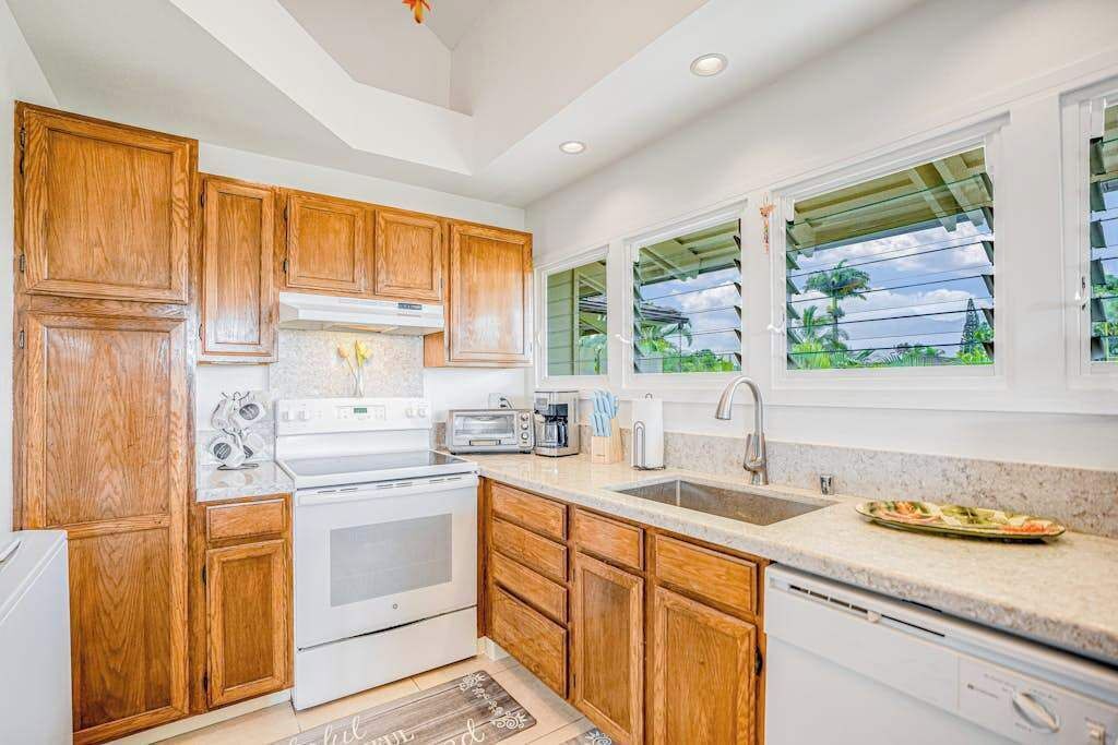 Photo of Kitchen in Princeville