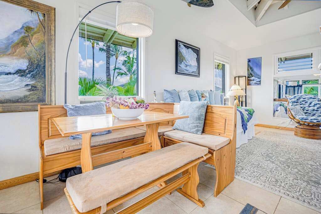 Photo of Livingroom in Princeville