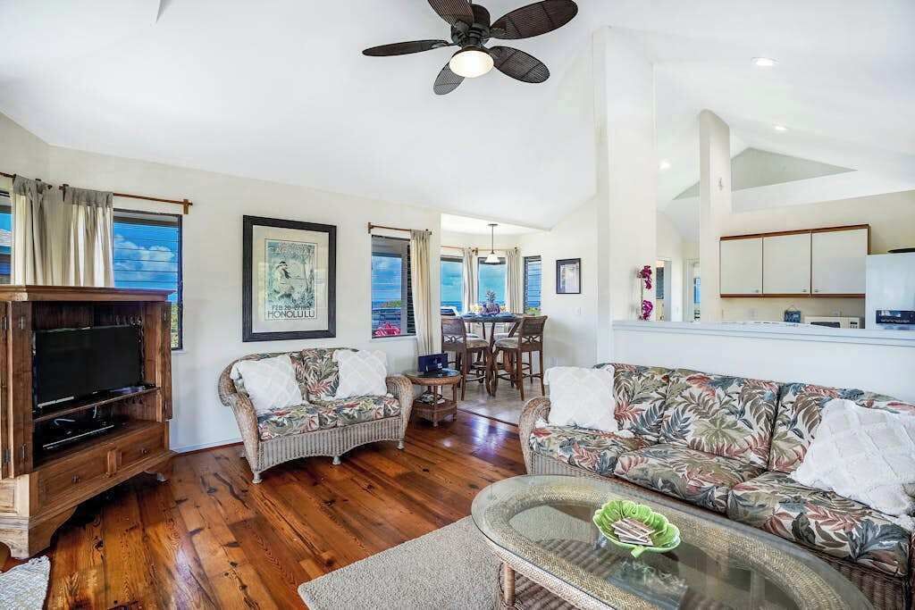 Photo of Livingroom in Princeville
