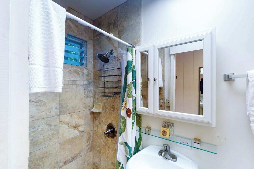 Photo of Bathroom in Wailua