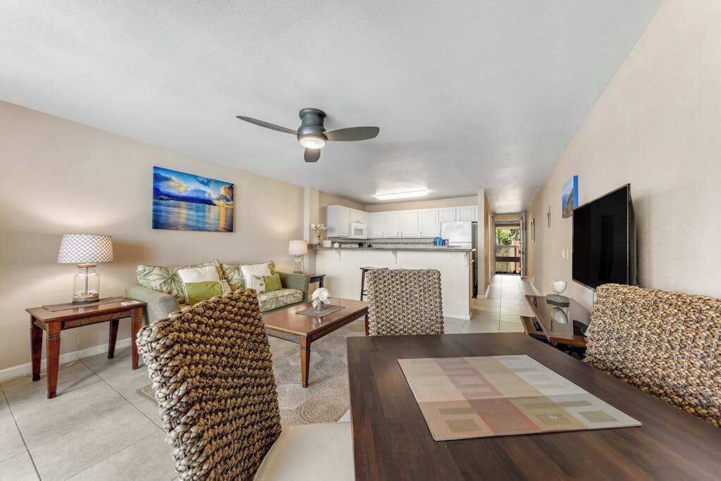 Photo of Livingroom in Wailua House Lots