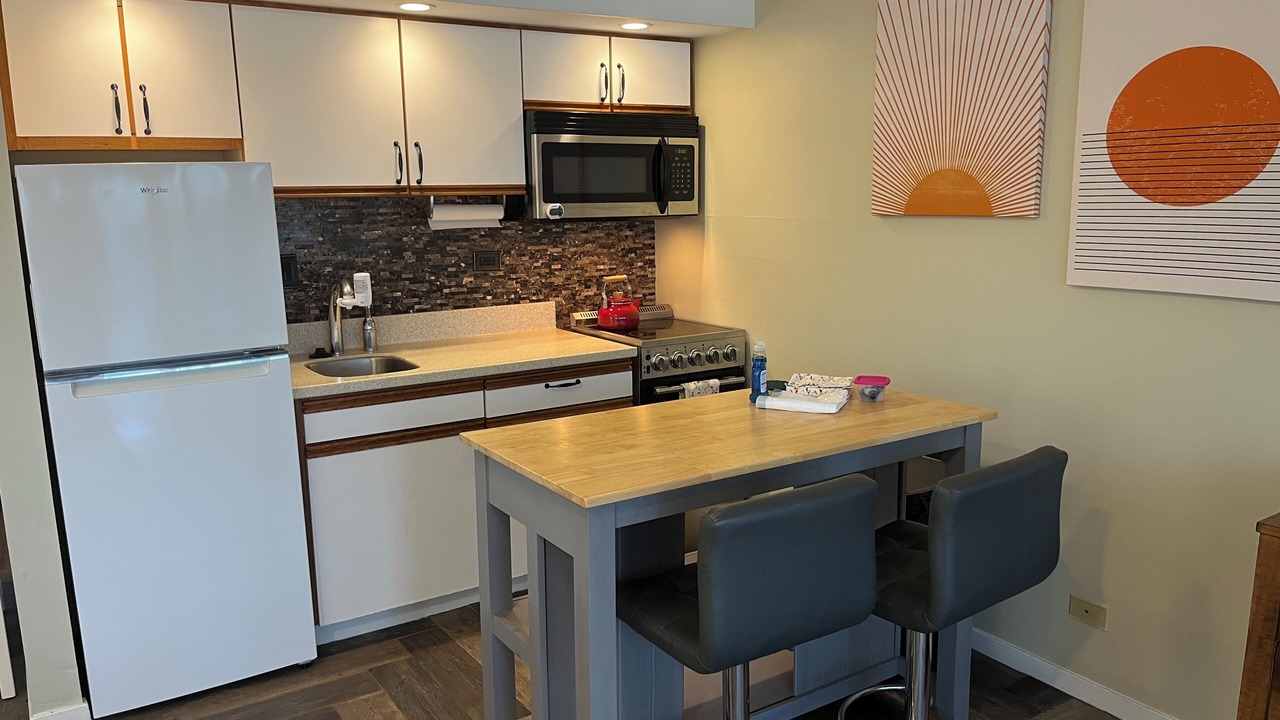Photo of Kitchen in Maunaloa