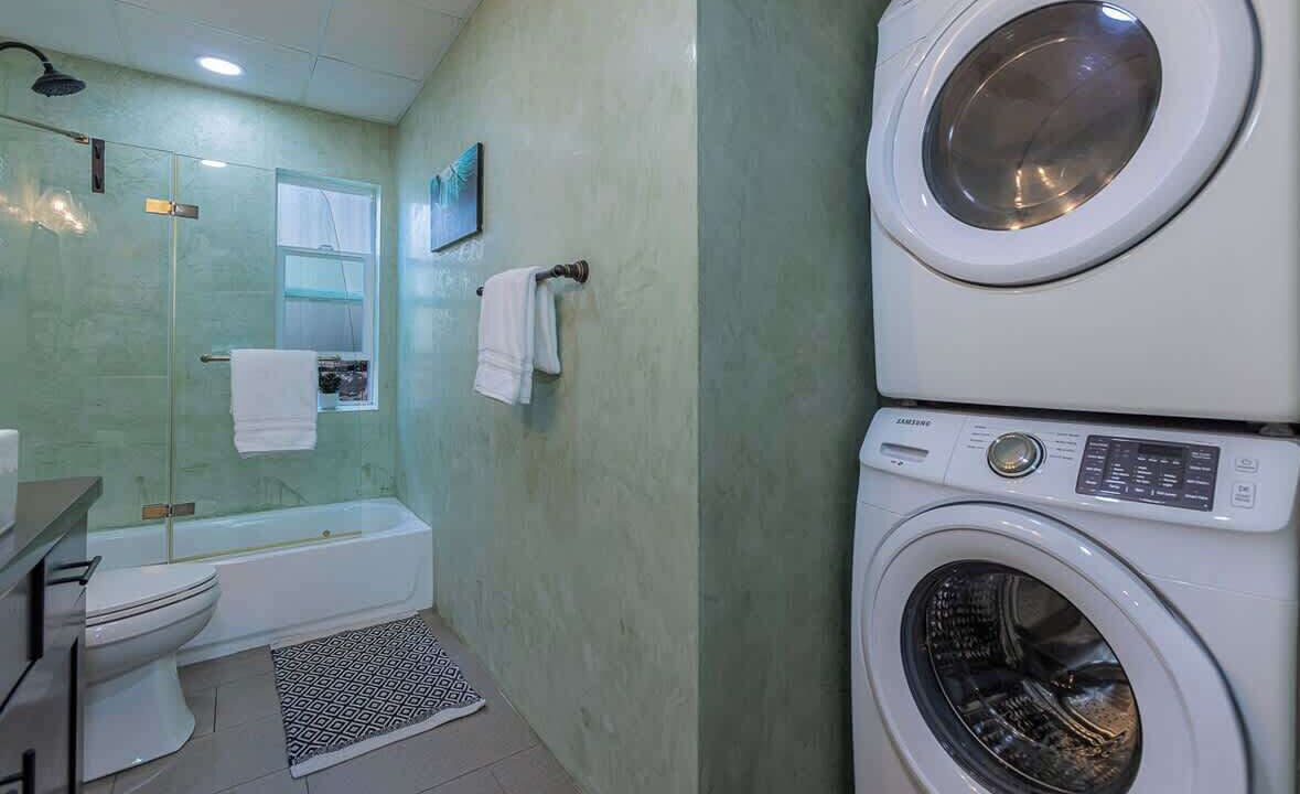 Photo of Bathroom in Wailuku