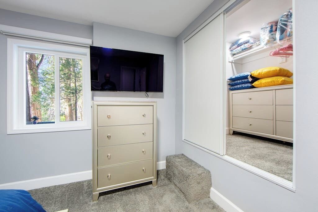 Photo of Bedroom in Arrowhead Villas