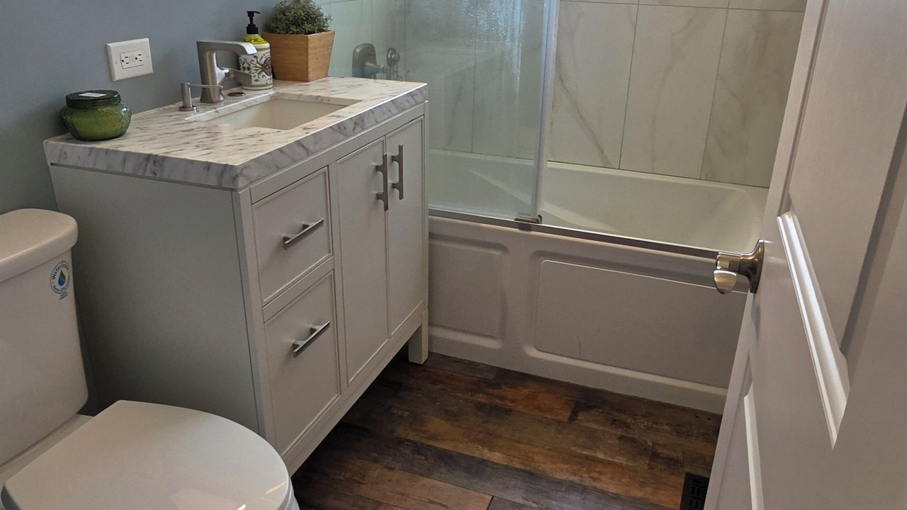 Photo of Bathroom in Roselle