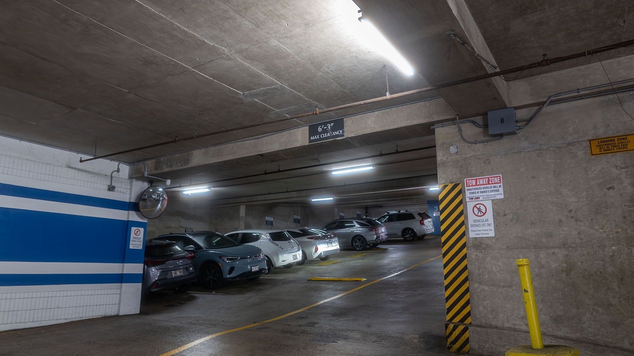 Photo of Outdoor in Downtown Honolulu