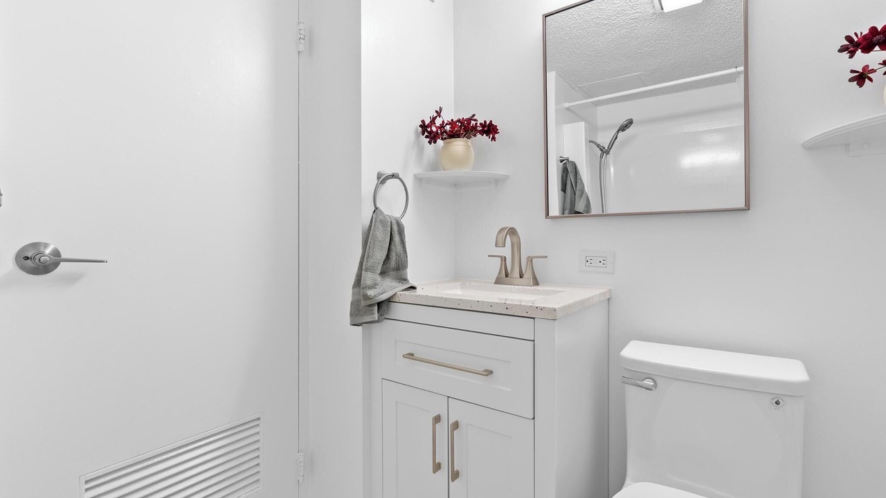 Photo of Bathroom in Hilo