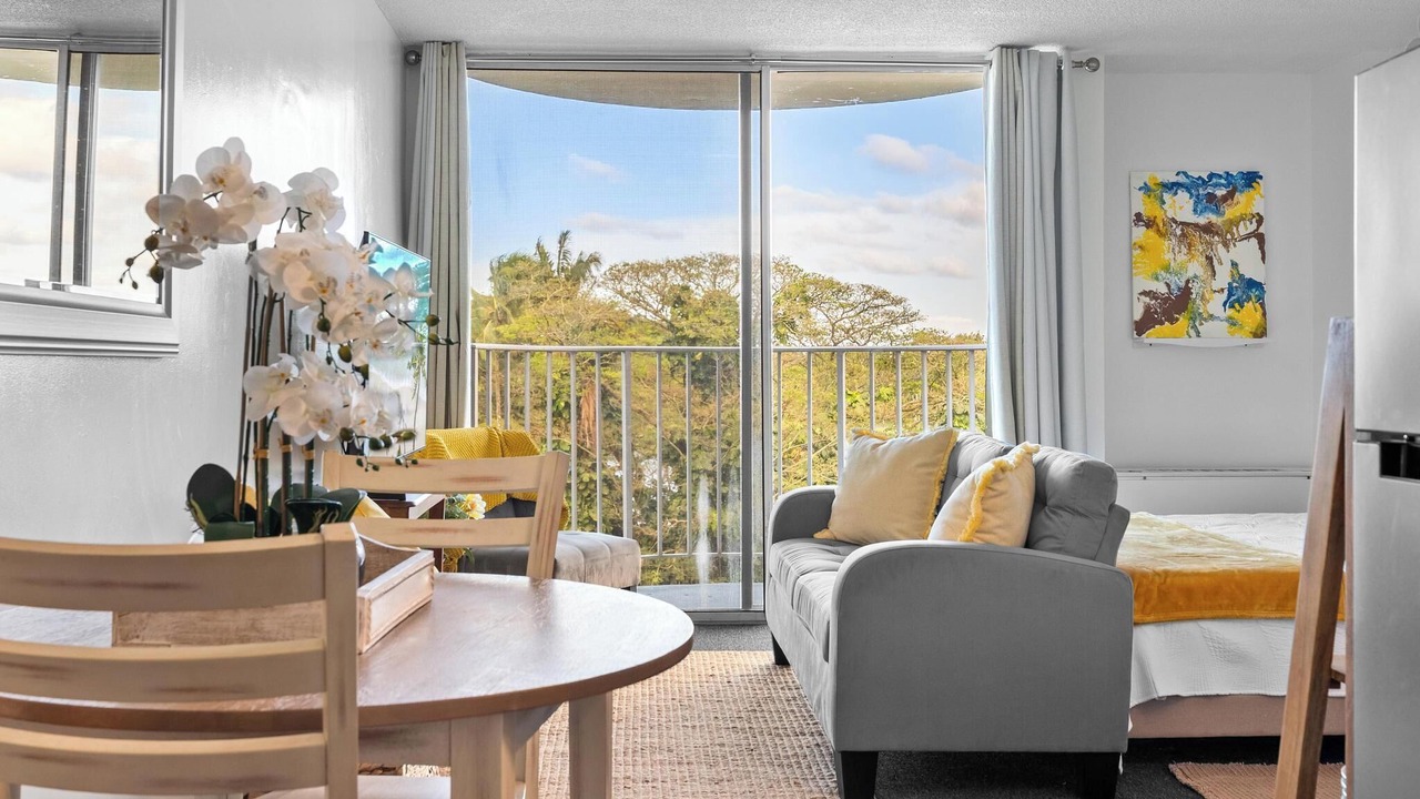 Photo of Livingroom in Hilo