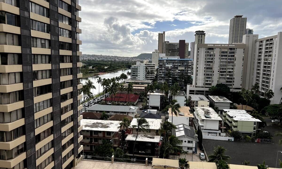 Photo of Others in McCully - Moiliili