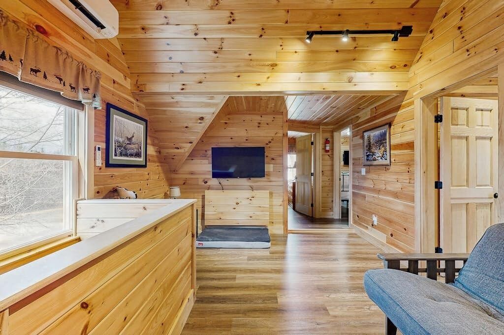Photo of Livingroom in Greenville Junction